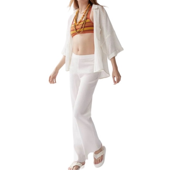 UO Adeline Low-Rise Flare Pant White Size L and M - Picture 2 of 4